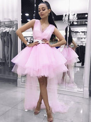 Sweet V-Neck Pink Homecoming Dress Short Prom Dresses with Tulle Train