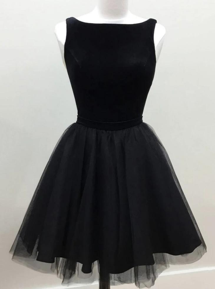 A-Line Jewel Short Black Tulle Homecoming Prom Dress