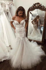 Stunning Off Shoulder Mermaid Lace Applique Wedding Dresses with Tulle Skirt