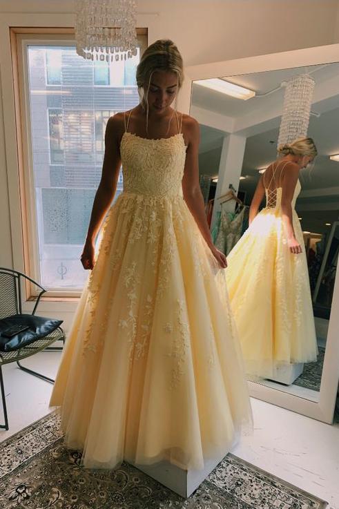 Daffodil Spaghetti Straps Tulle Sleeveless Long Prom Dresses with Appliques