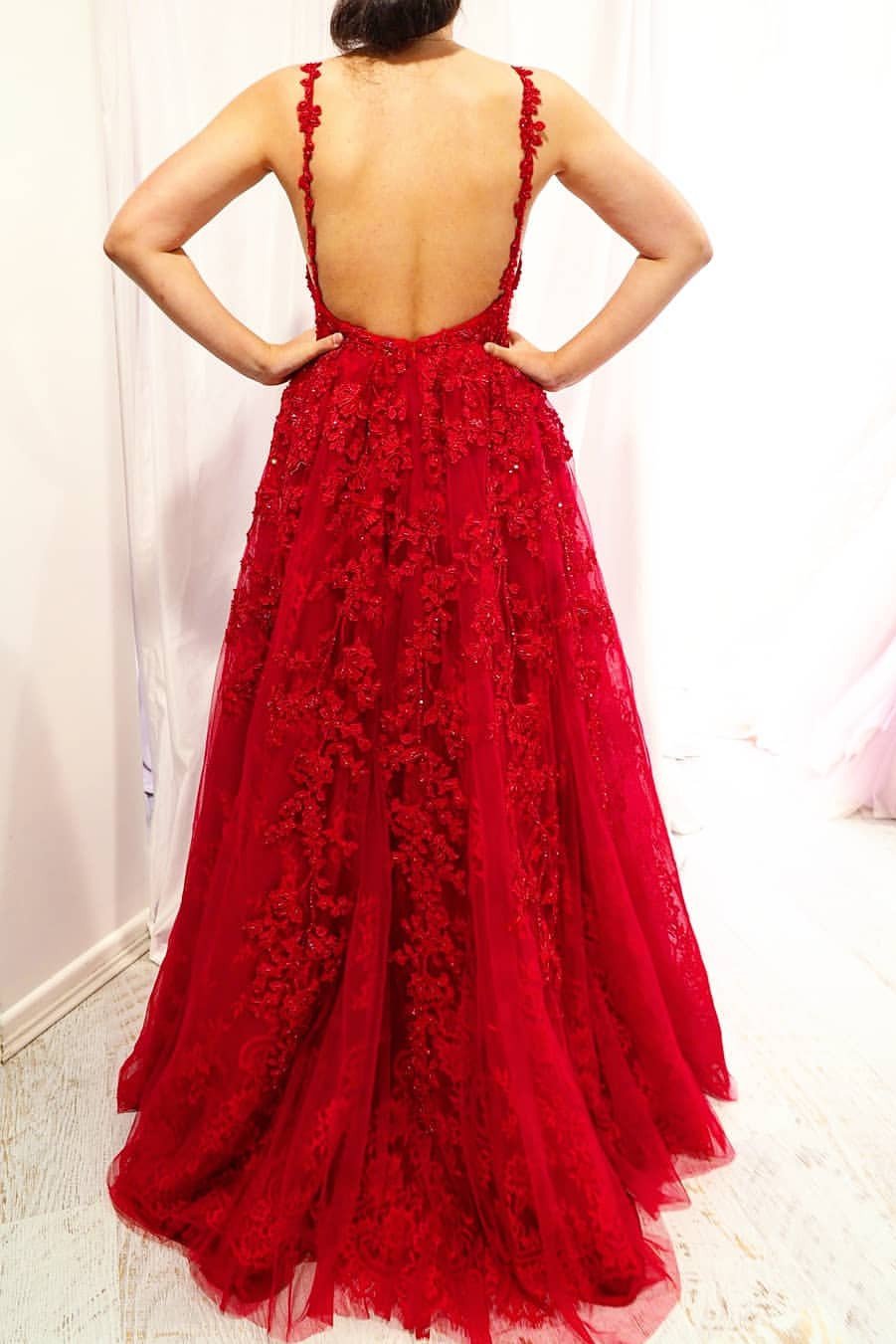 Backless Red Long Prom Dress, V-Neck Appliqued Sleeveless Evening Gown