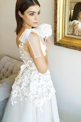 Princess Bowknot Strap V-Neck Tulle Applique Sleeveless Wedding Dress