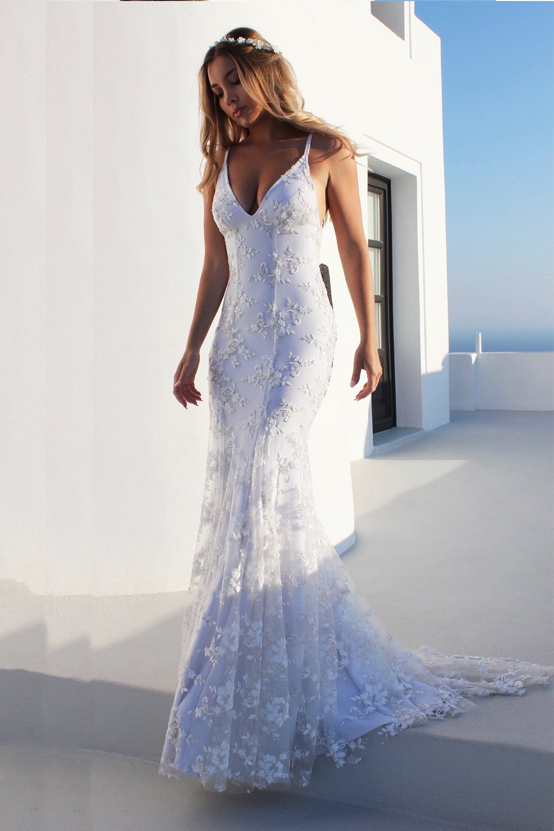 Fancy Backless Mermaid White Lace Tulle Wedding Dress