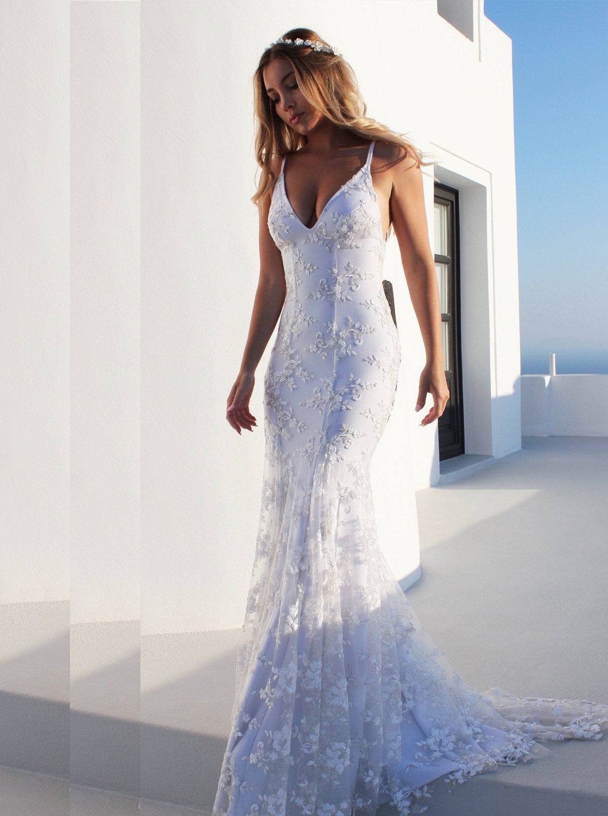 Fancy Backless Mermaid White Lace Tulle Wedding Dress