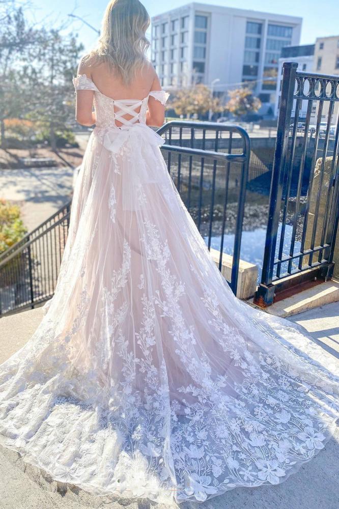 A-Line Backless Boho Wedding Dress with Appliques Lace