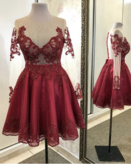 Long Sleeves Sheer Burgundy Homecoming Dresses Lace Applique Short Party Dress