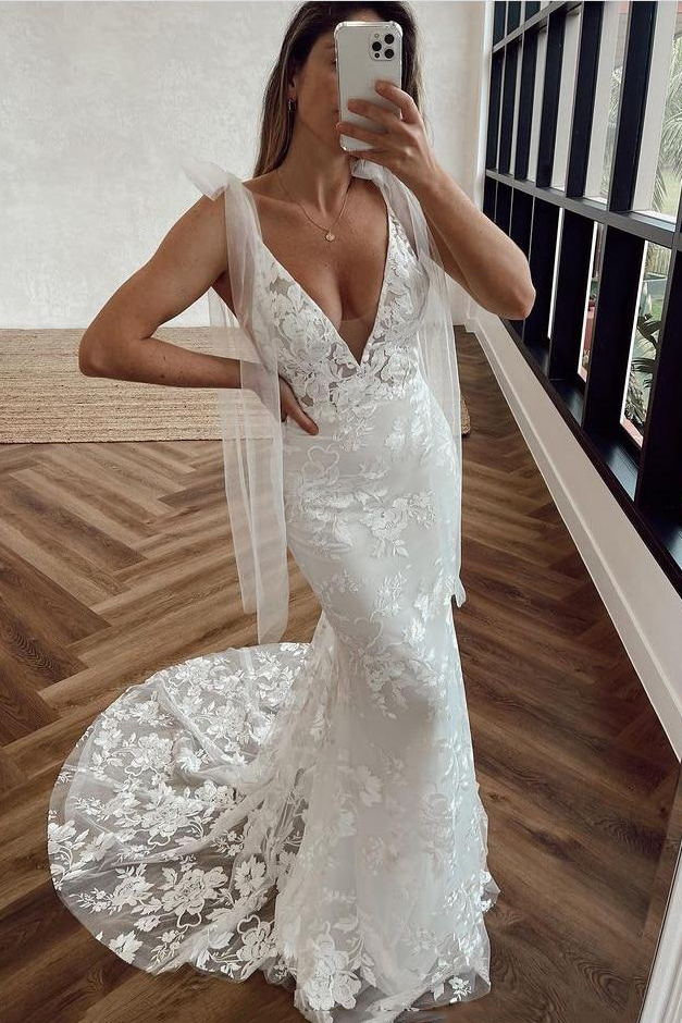 Backless Bohemian Mermaid Lace Wedding Dress