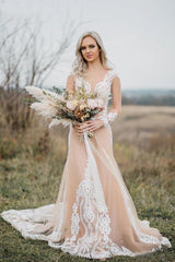 Elegant Long Sleeves Boho Sheath Wedding Dress with Appliques