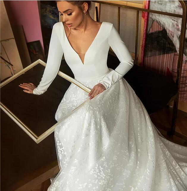 Elegant Long Sleeves A-Line V-Neck Beach Lace Wedding Dress