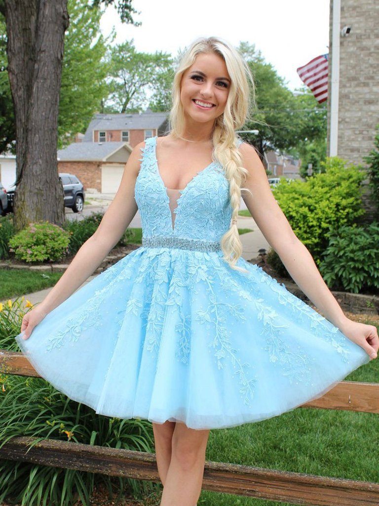 A-Line V-Neck Ice Blue Lace Applique Short Homecoming Prom Dress