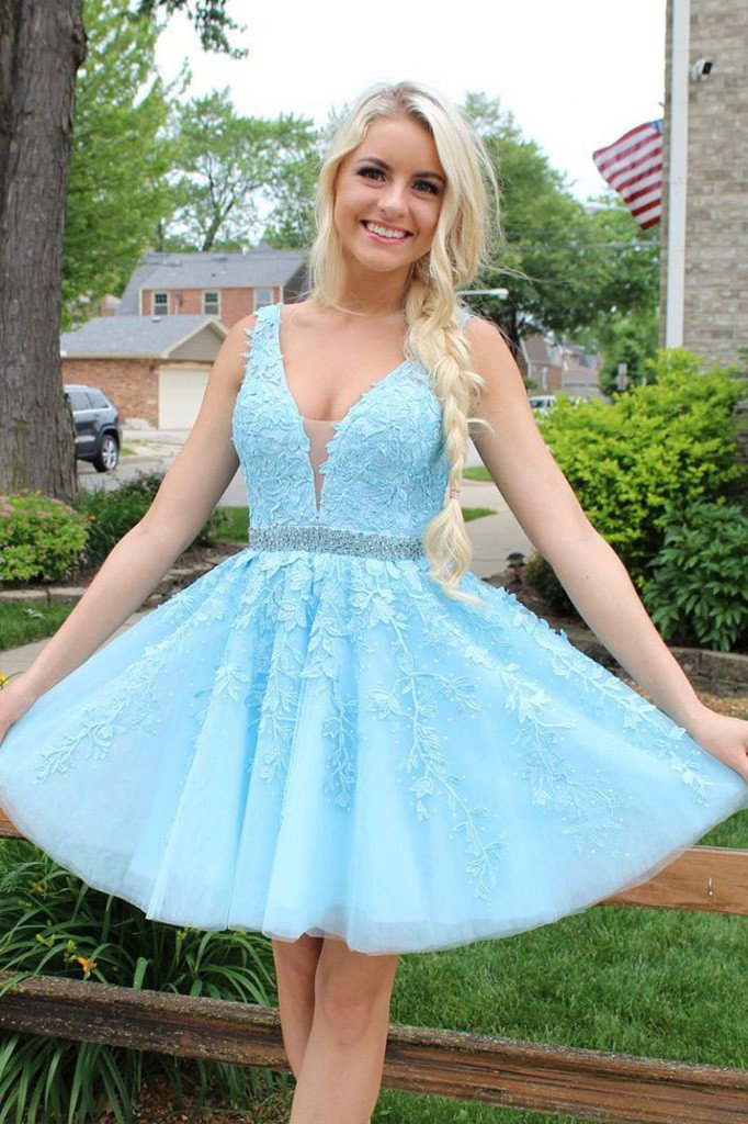 A-Line V-Neck Ice Blue Lace Applique Short Homecoming Prom Dress