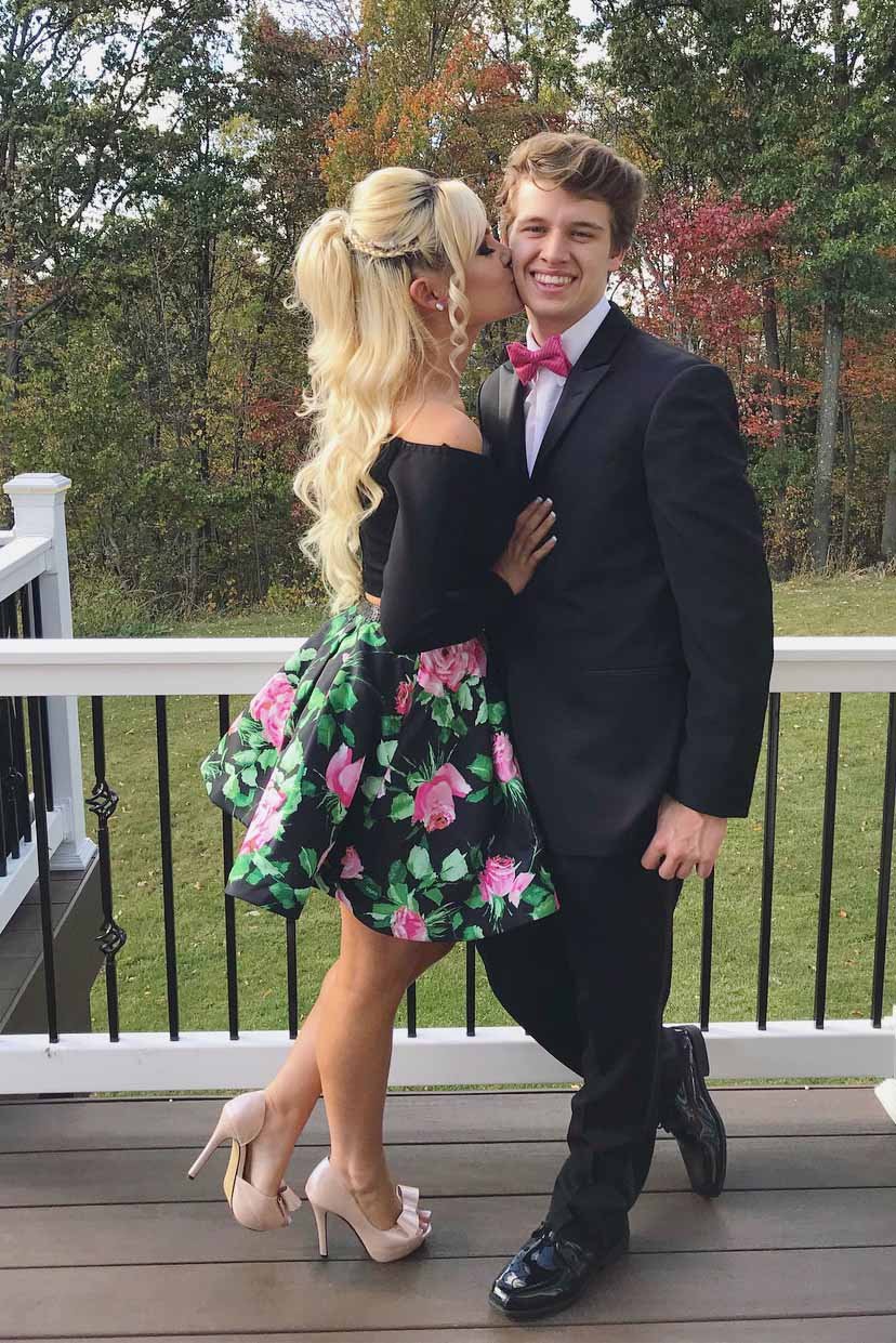 Black Long Sleeves Short Prom Dresses, Floral Print Two Piece Homecoming Dress