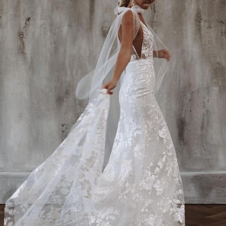 Backless Bohemian Mermaid Lace Wedding Dress